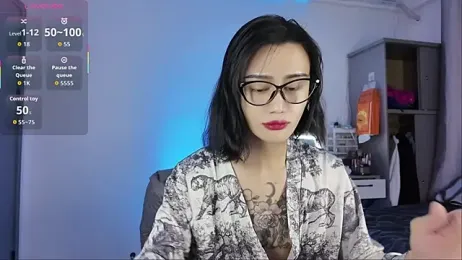 Rainbow-sweet webcam model stream image