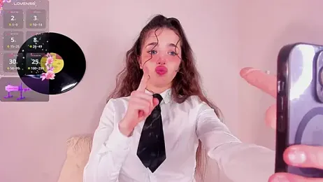 LosAlicee webcam model stream image