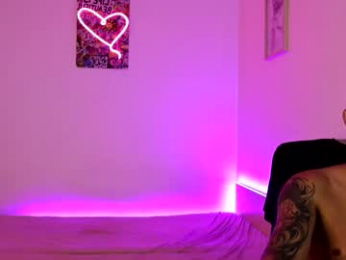 missbeauty_and_thebeast webcam model stream image