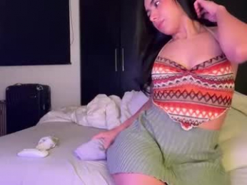 latinella webcam model stream image