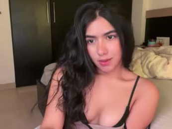 latinella webcam model stream image