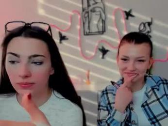 tina_golden1 webcam model stream image