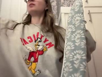 fantasyella webcam model stream image