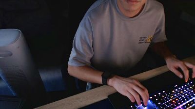 hank_Ss webcam model stream image