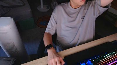 hank_Ss webcam model stream image
