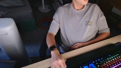 hank_Ss webcam model stream image