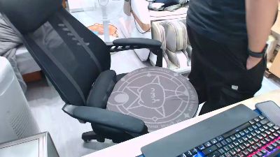 hank_Ss webcam model stream image