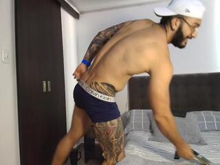 Simon Trujillo webcam model stream image