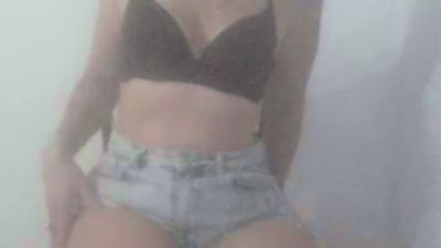 BrunetteSensual webcam model stream image