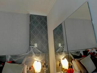 Mistyc Colis webcam flirt4free model stream image