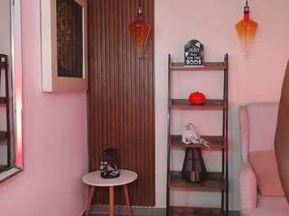 coral-lise webcam camsoda model stream image