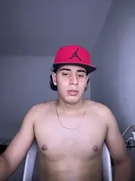 Maximuz1920 webcam model stream image