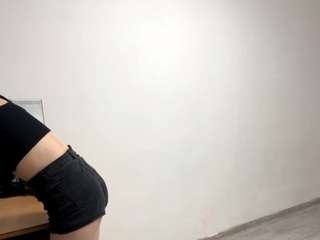 adenamarien webcam camsoda model stream image