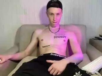 travis_gracile webcam model stream image