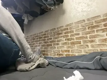 moon_blue199x webcam model stream image