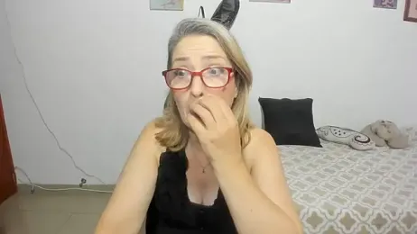 D-yanamilf webcam model stream image