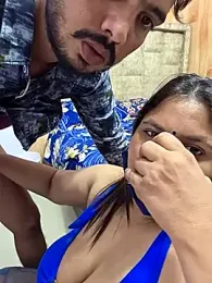 MOM-SUN-COUPLE webcam model stream image