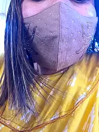 MOM-SUN-COUPLE webcam model stream image