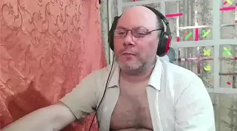 AgnichBan webcam stripchat model stream image