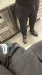 Pierus webcam model stream image