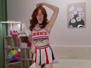 evelunee webcam model stream image