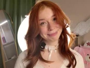 evelunee webcam model stream image