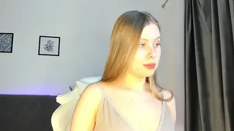 elliediaz webcam stripchat model stream image