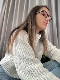 HotXMom webcam stripchat model stream image