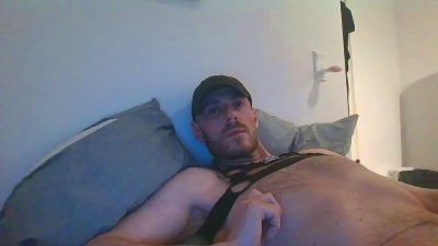 SubmCumWhore webcam model stream image