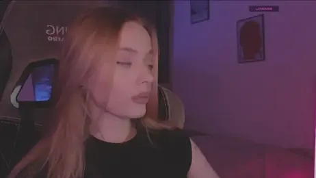 _MayShy_ webcam model stream image