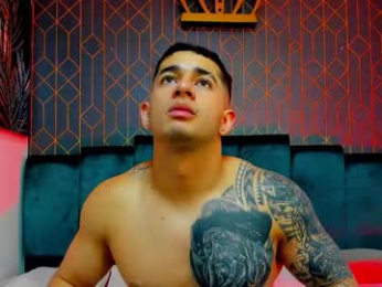 king_falconer webcam model stream image