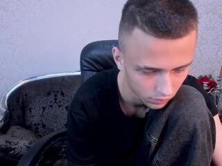 Lucas Kaur webcam model stream image
