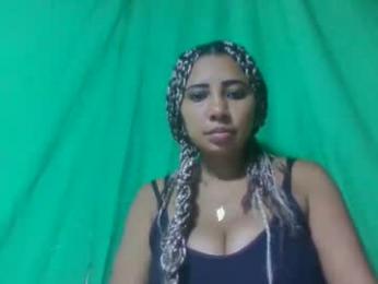 leatiana webcam model stream image