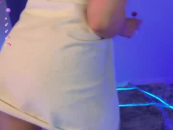 elfiecollins webcam model stream image