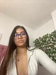 Katy_18 webcam model stream image