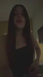 Kikitaa19 webcam model stream image