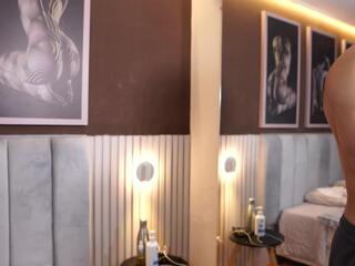 Tian Brooks webcam model stream image