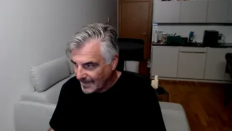 Buidapest webcam stripchat model stream image