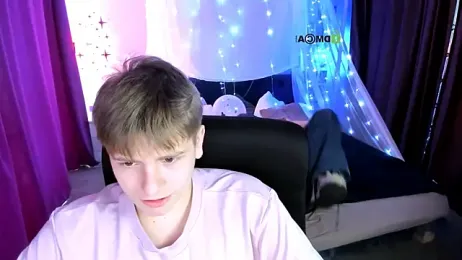 lucas_long_ webcam stripchat model stream image