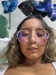 Kay_LustyWife webcam model stream image