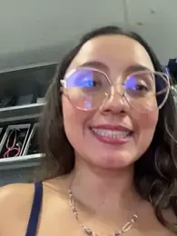 Kay_LustyWife webcam model stream image