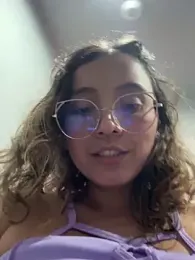 Kay_LustyWife webcam model stream image