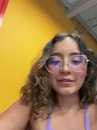 Kay_LustyWife webcam model stream image