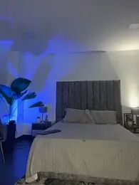 milaivanova webcam model stream image