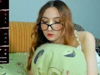 moon_flora webcam chaturbate model stream image