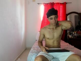 Enzo Slora webcam model stream image
