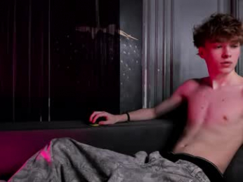 curlytwinkboy webcam chaturbate model stream image