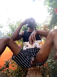 BaggyDirt webcam model stream image