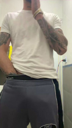 Fercaponi webcam model stream image