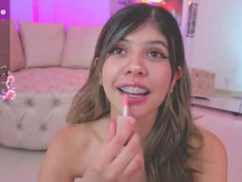 nataasha___ webcam model stream image